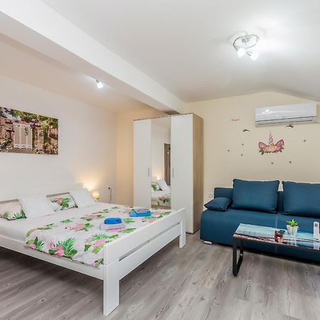 Apartmani Tena Njivice Kültér fotó