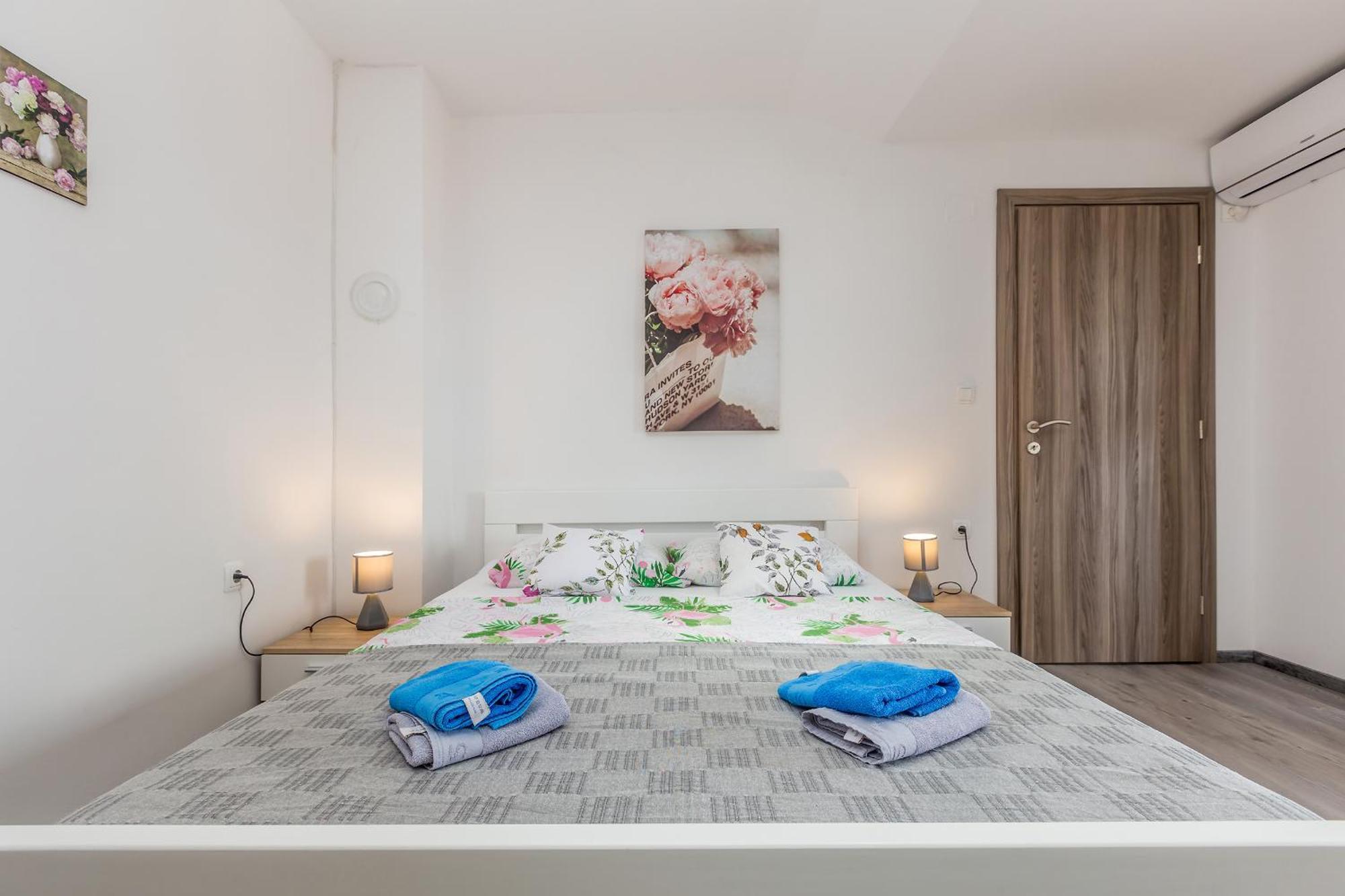 Apartmani Tena Njivice Kültér fotó