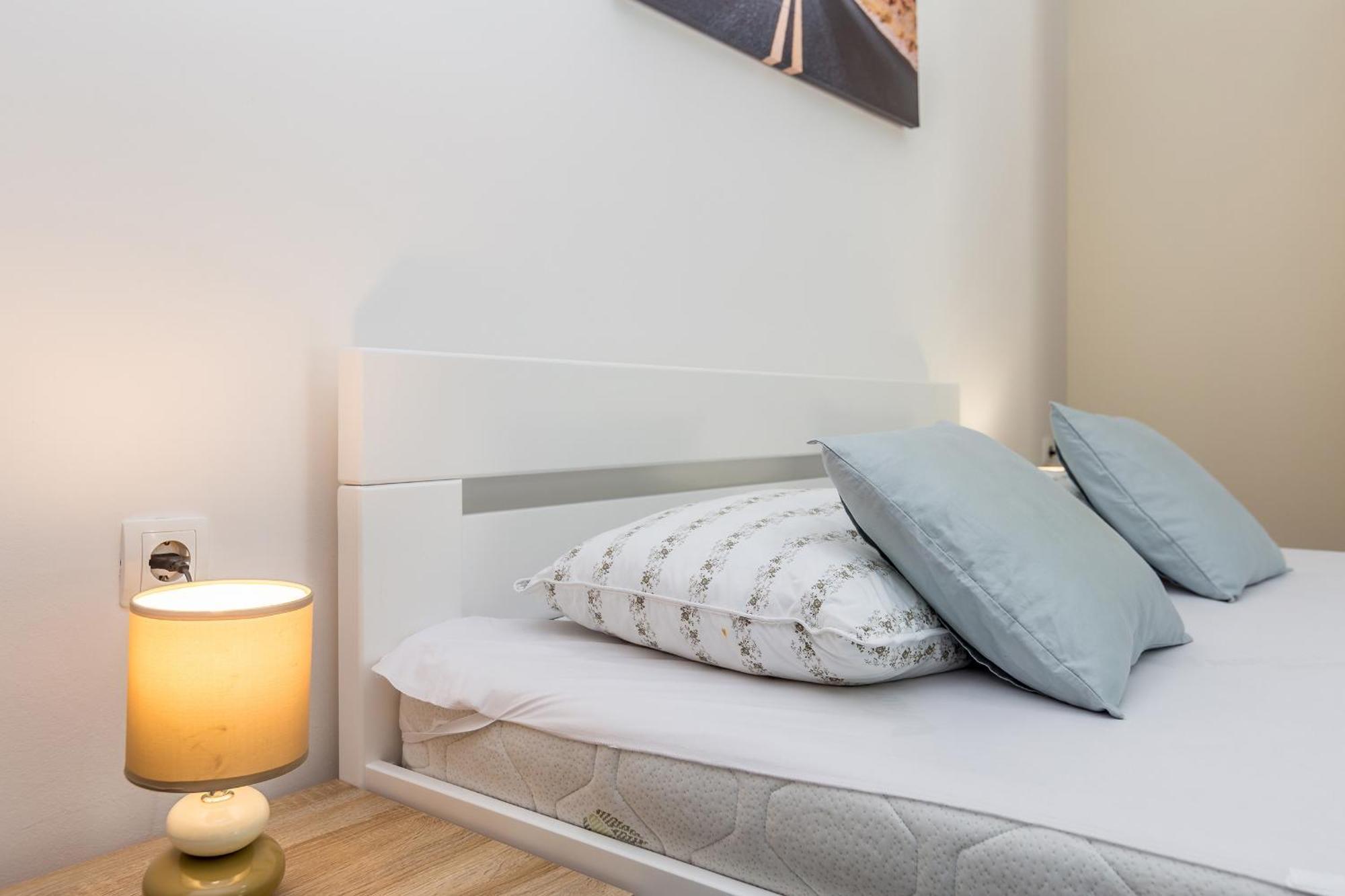 Apartmani Tena Njivice Kültér fotó