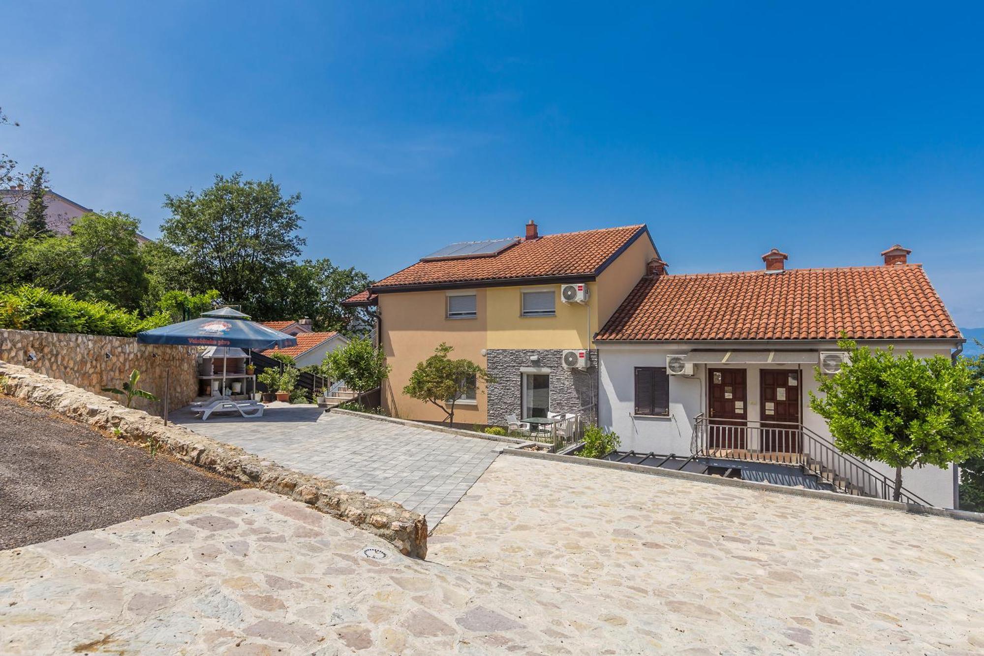 Apartmani Tena Njivice Kültér fotó